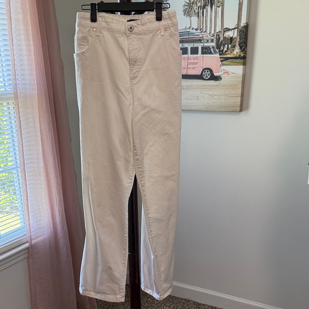 Women's Cream Straight-Leg Jeans by